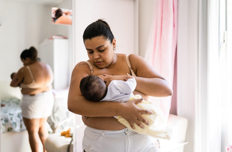10 Steps to Start Breastfeeding Like a Pro