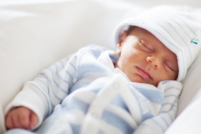 How Many Hours Do Newborns Sleep?