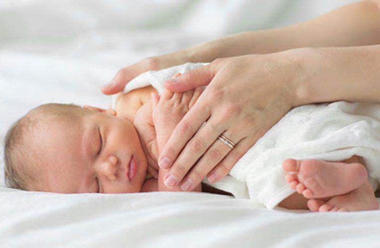 How Do You Take Care of a Newborn in the Hospital?